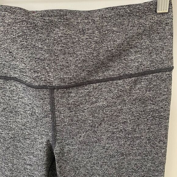 Victoria Secret’s VSX Grey Knockout Crop Leggings - Picture 4 of 9